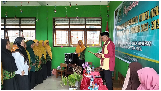 Foto - Kakan Kemenag Flotim Lantik Pengurus IGRA Flores Timur Periode 2023 - 2027